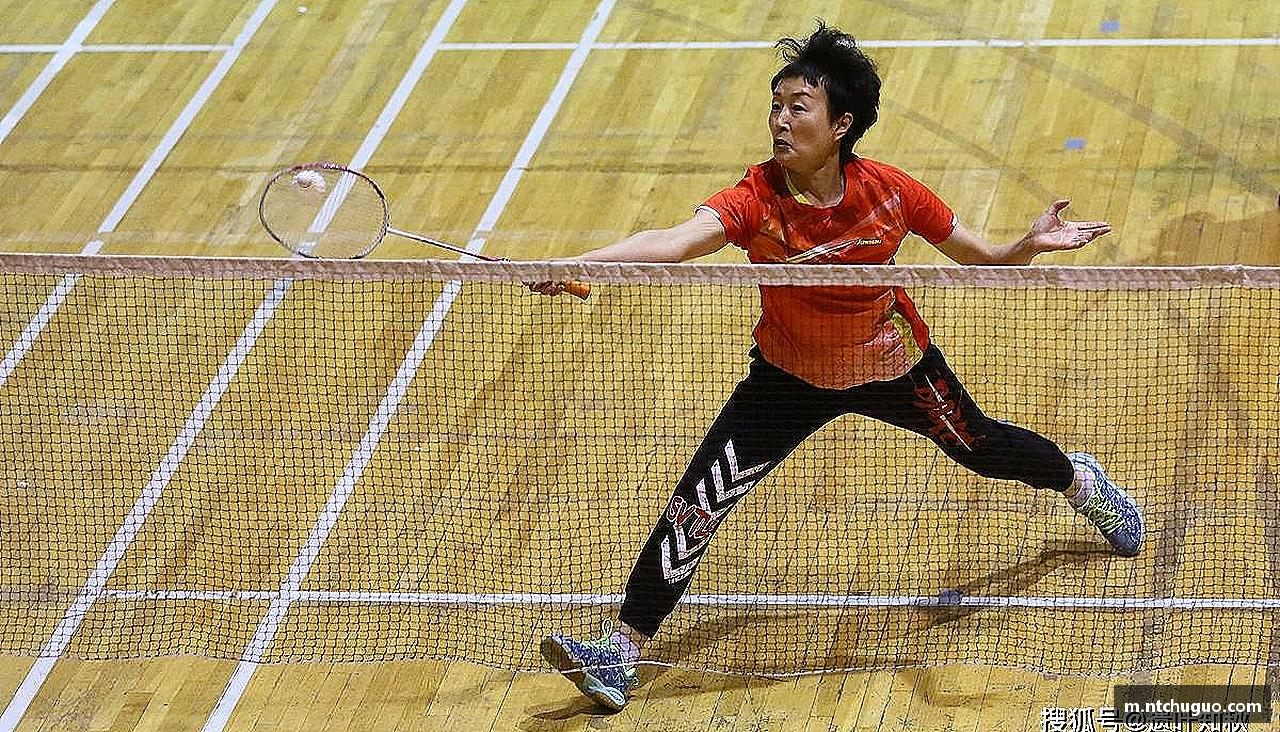 汗水诠释荣耀，坚定向前